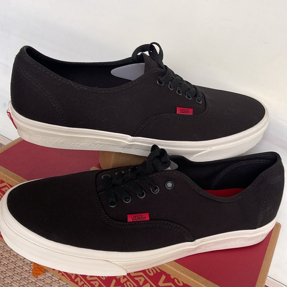 Vans WMNS Authentic
Secret Lover Black
VN000BW5BLK
Sneakers - Picture 10 of 16